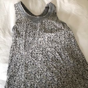 Lululemon grey floral tank